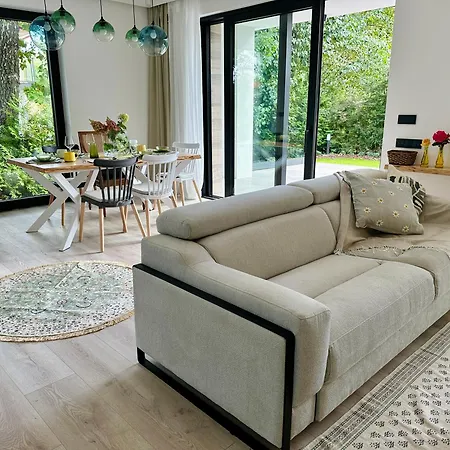 Bm - Parter Domu Z Tarasem *